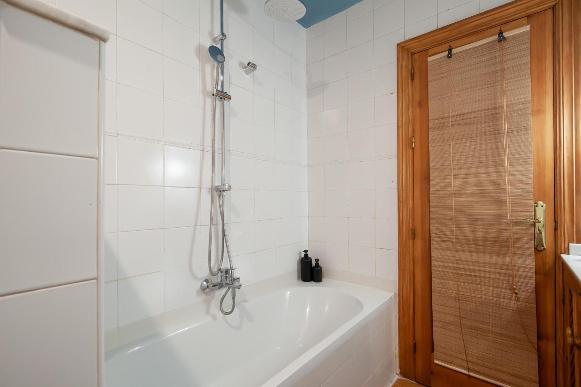 Large Family Home In Albaicin Center Гранада Екстериор снимка